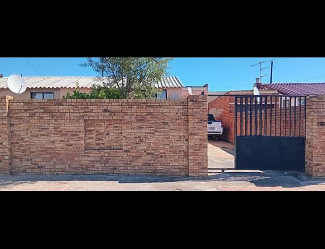 1 BEDROOM HOUSE FOR SALE IN MEADOWLANDS